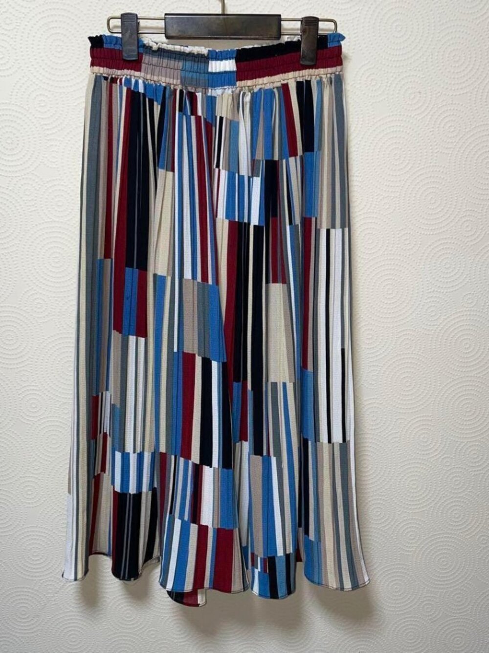 Meila Multicolor Stripe Pleated Pants with Elastic Waist